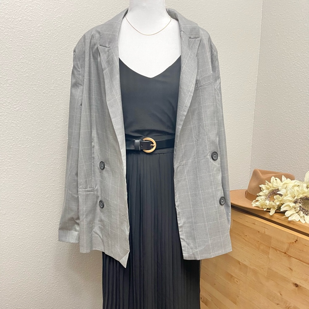 NWT Crescent Plaid Relax Fit Blazer